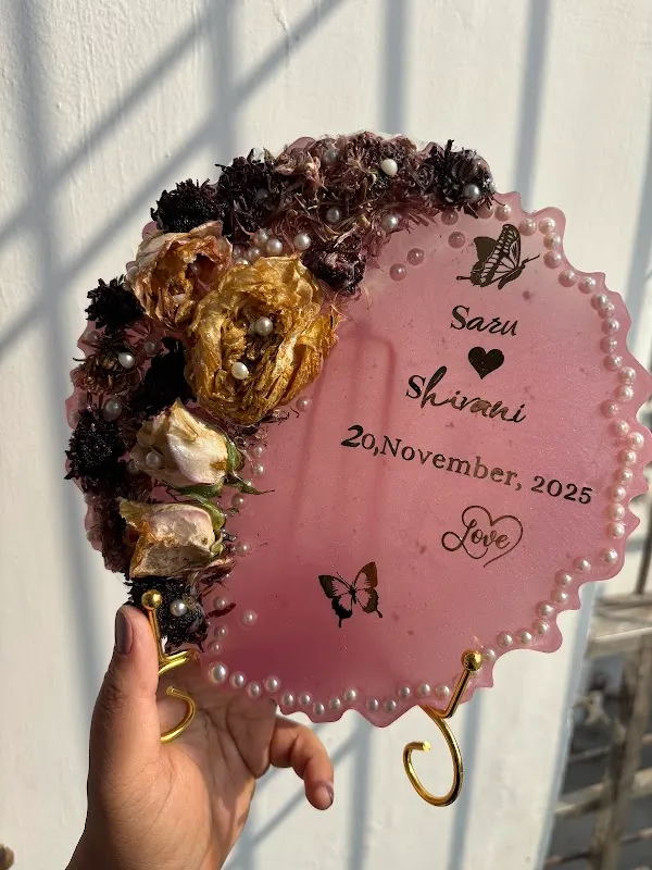 Paradise of crafts | flowerpreservation | resin | varmalapreservation | resinart | lucknow | Gift | valentine's day gifts