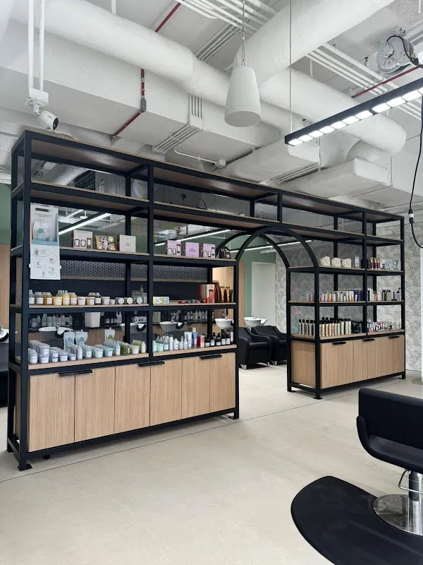 The Junction Salon and Bar