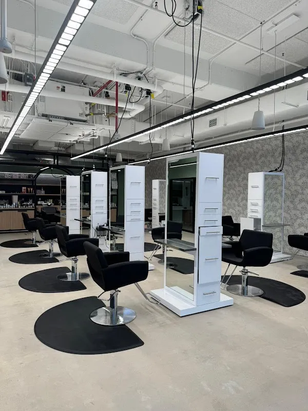 The Junction Salon and Bar