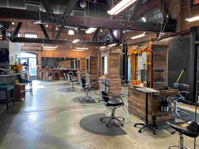 The Junction Salon and Bar