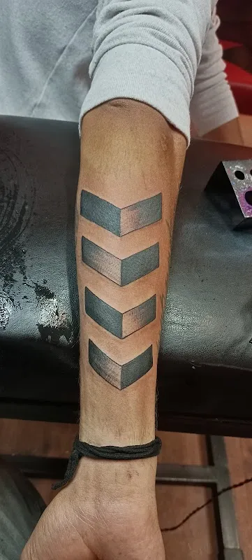 Mad Inkers Tattoo Studio