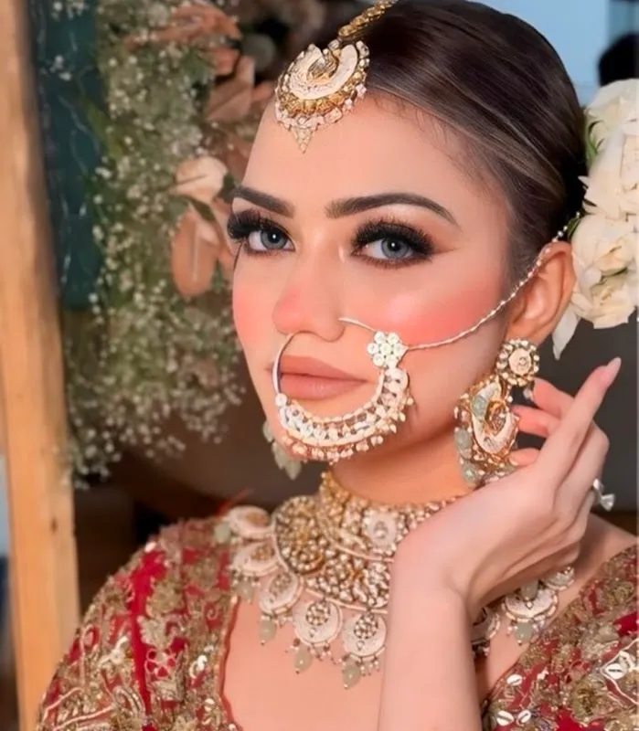 Areena beauty looks