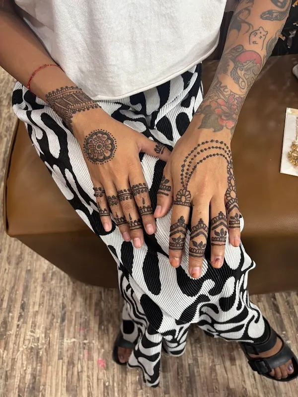 Areena beauty looks