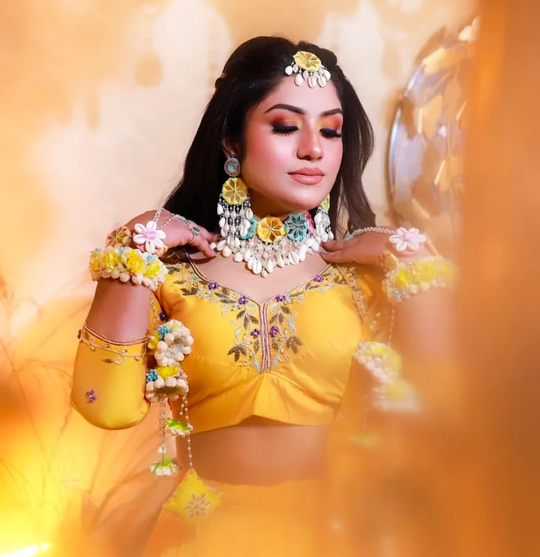 Areena beauty looks