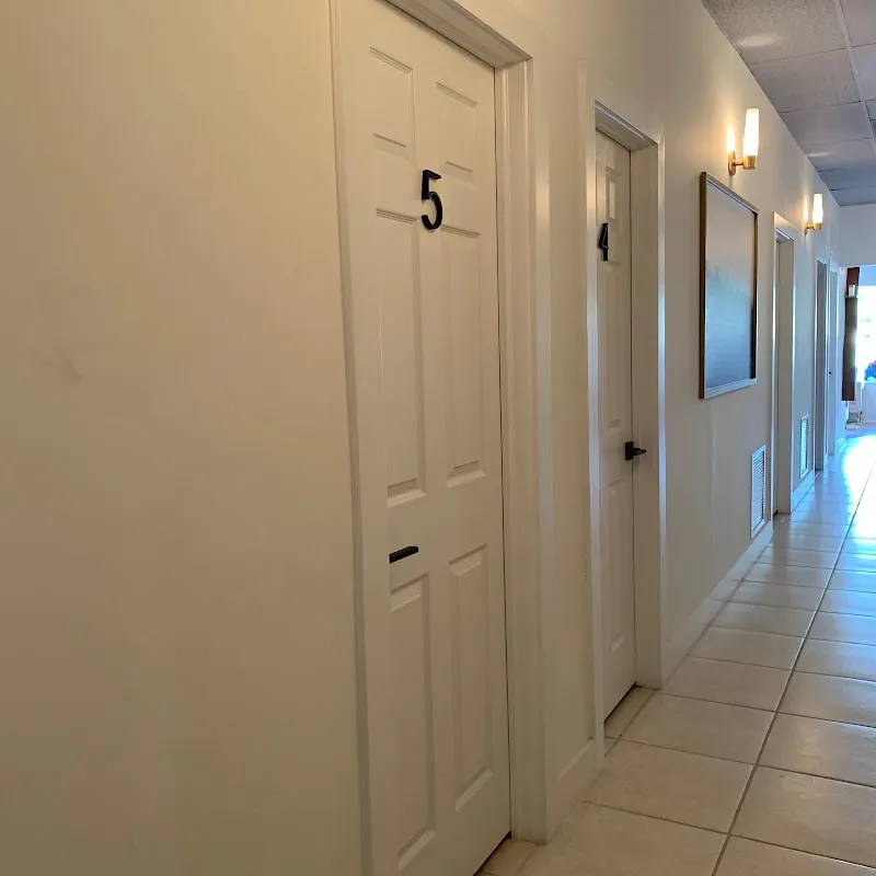 Barehandspa LLC