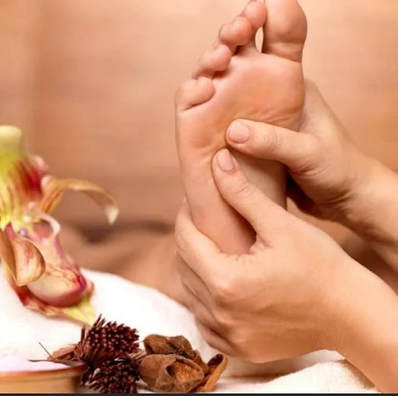 Dr Poonam Beauty Salon & Spa( by Dr Poonam PHD in Cosmetologist by Colombia University)