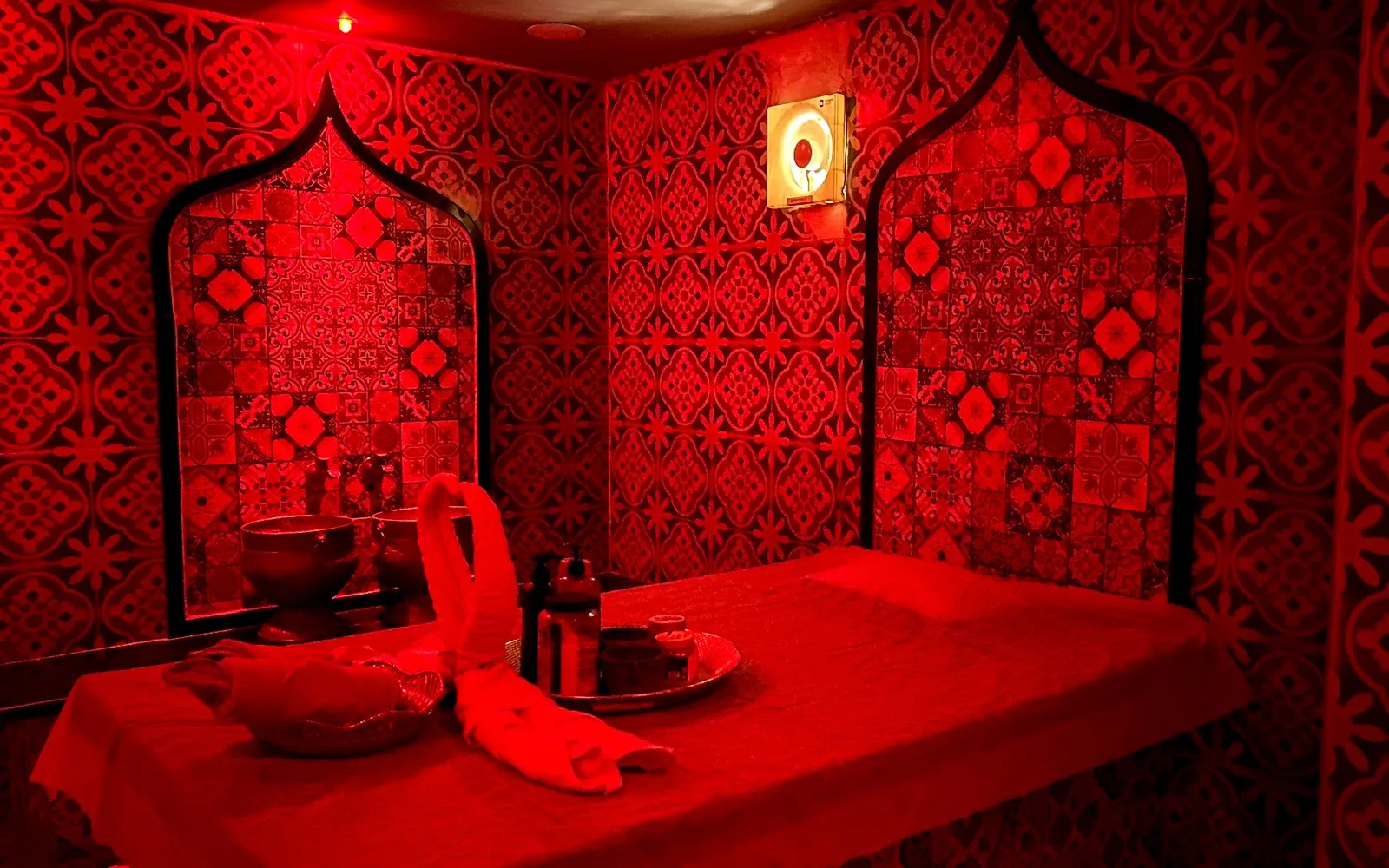 Aura International Thai Spa-Best Spa in Himayat Nagar