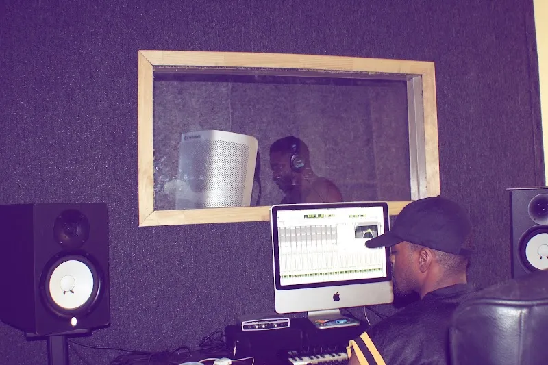 Music Lounge Studios