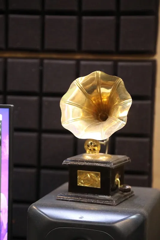 SOUNDS LAB RADIO JOKCEY TRAINING & AUDIO PRODUCTION INSTITUTE