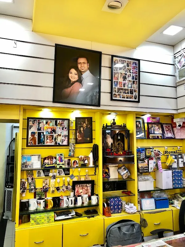 Royal Photo Studio & Colour Lab