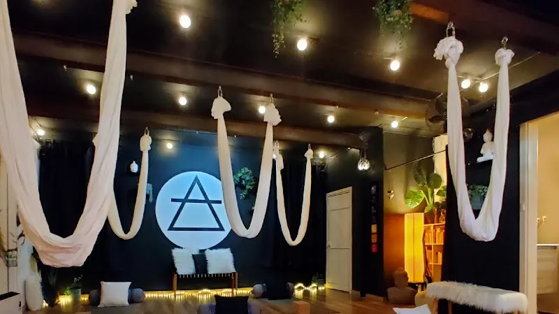 Peak Yoga