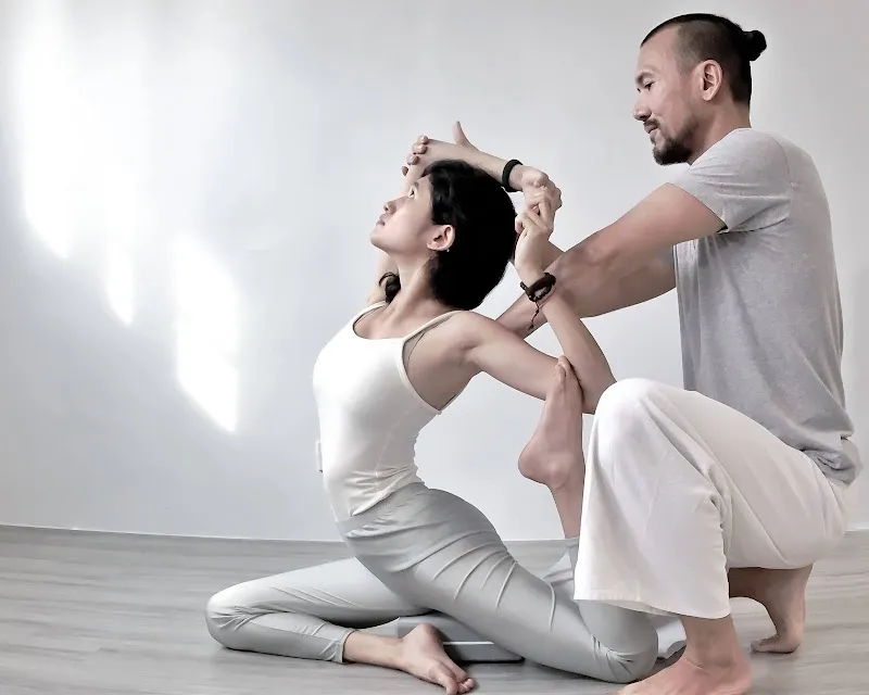 Nithya Priyan School Of Yoga - Chinatown