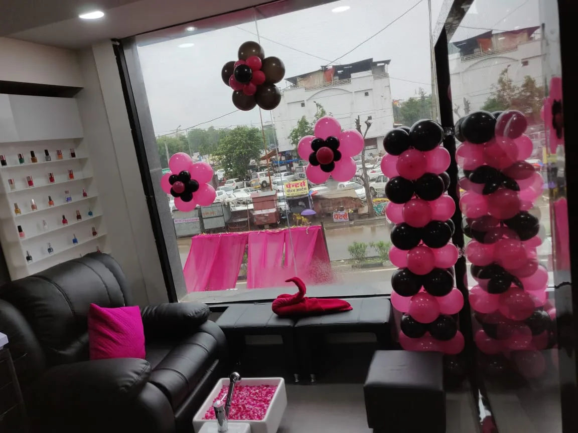 Lakme Salon For Him and Her in Block B,Vaishali Nagar,Jaipur