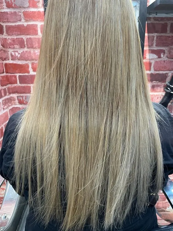 NEW ICONIC SALON