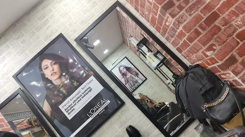 NEW ICONIC SALON