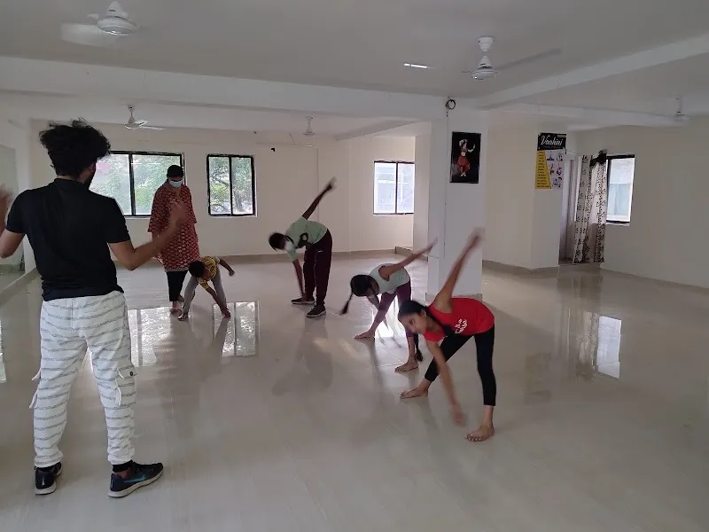 VAAHINI INSTITUTE OF FINEARTS / SUMMERCAMP & ACADAMIC TUITIONS