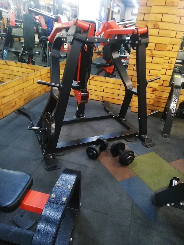 ICONIC FITNESS KORAMANGALA 5th BLOCK - Largest fitness chain in Bangalore | Best Rated | Unisex Fitness Centers | Gx Studios