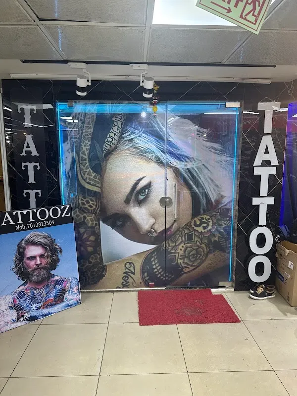 Square tattoos studio
