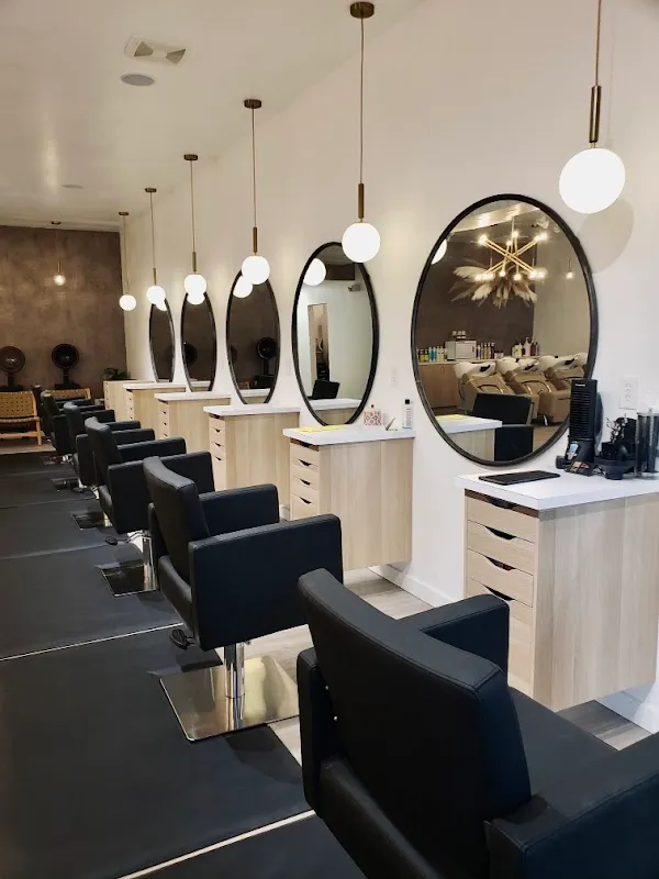 19 WEST SALON
