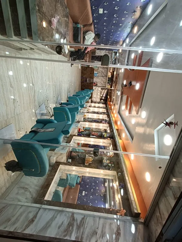 Royal Dilip Parlour