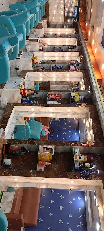 Royal Dilip Parlour