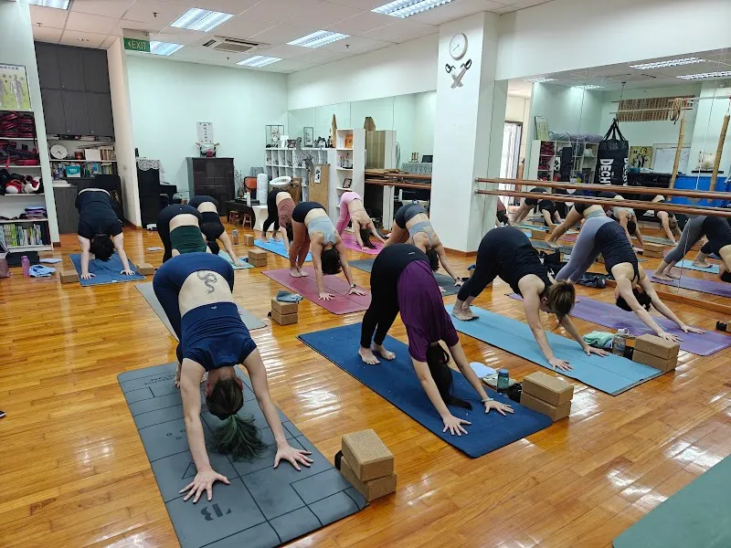 Elemit Yoga @ Bishan ( Midview City )