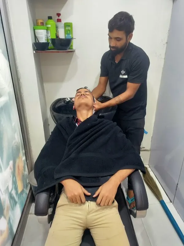 Salon India( Mens Haircut )