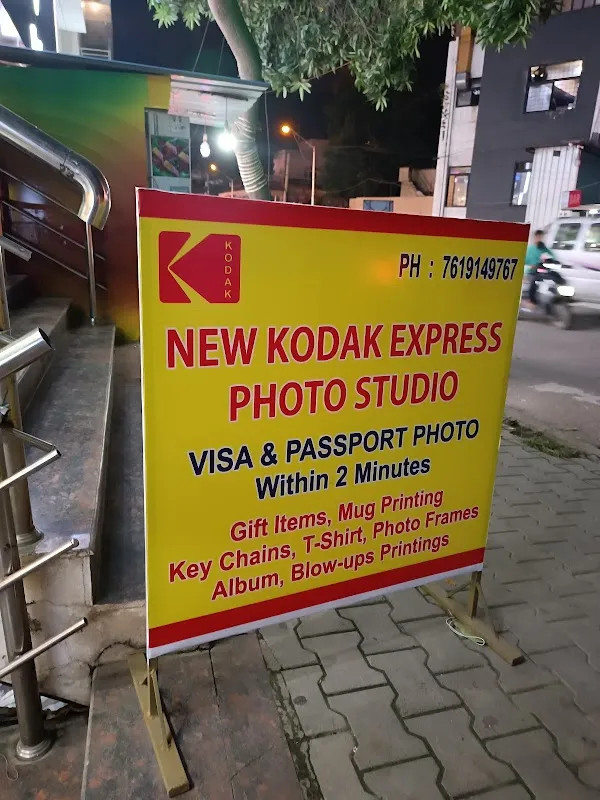 New Kodak Express Photo Studio