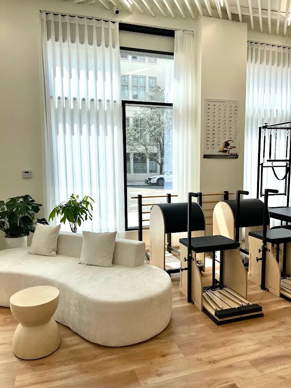 Lady Life Pilates [LIC] x Merrithew® Host Training Center
