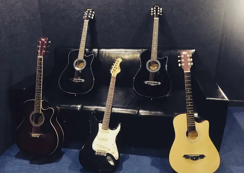 AK MUSIC STUDIO AND ACADEMY