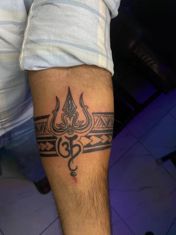 Devil's touch tattoo studio