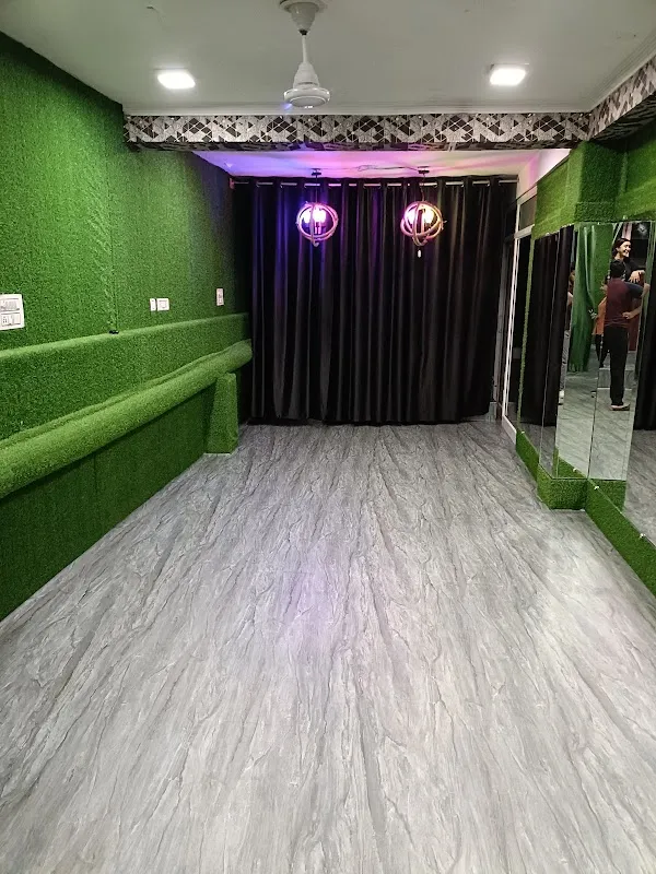 Shape up fitness and dance studio
