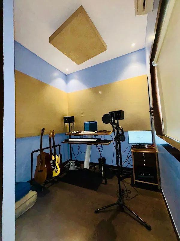 Emsquare Studios