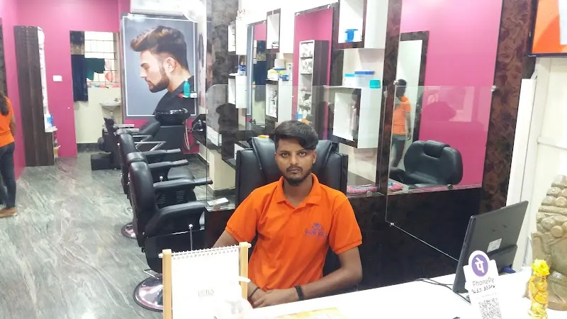 GLOW WELL FAMILY SALON