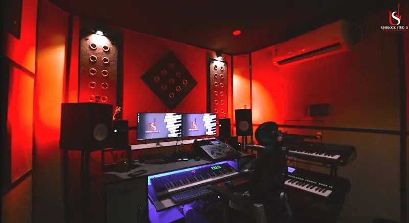 UNBLOCK STUDIO
