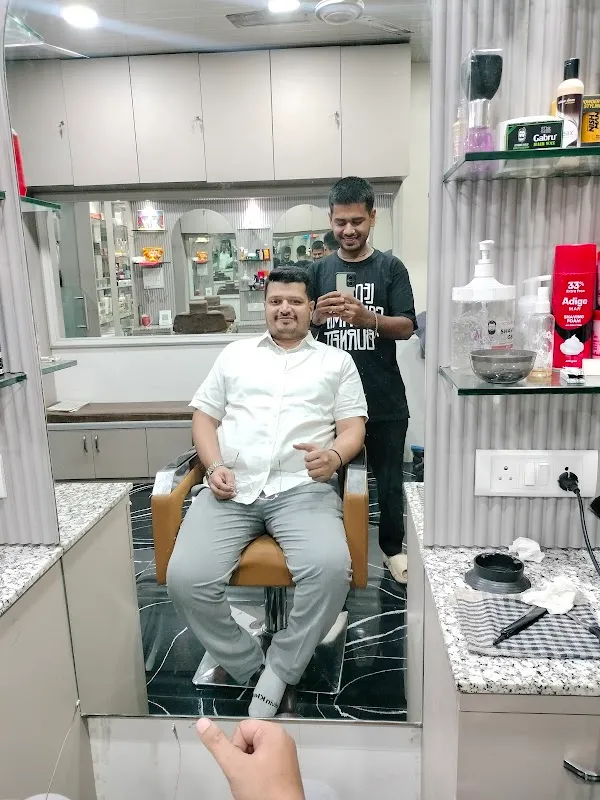 Mallika's Unisex Salon