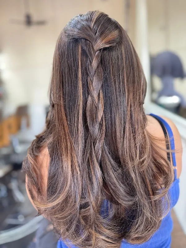Mallika's Unisex Salon