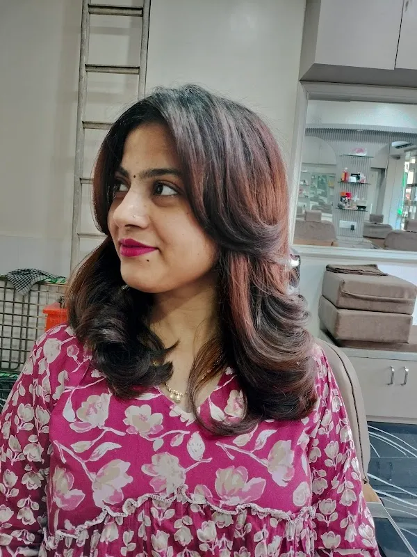 Mallika's Unisex Salon