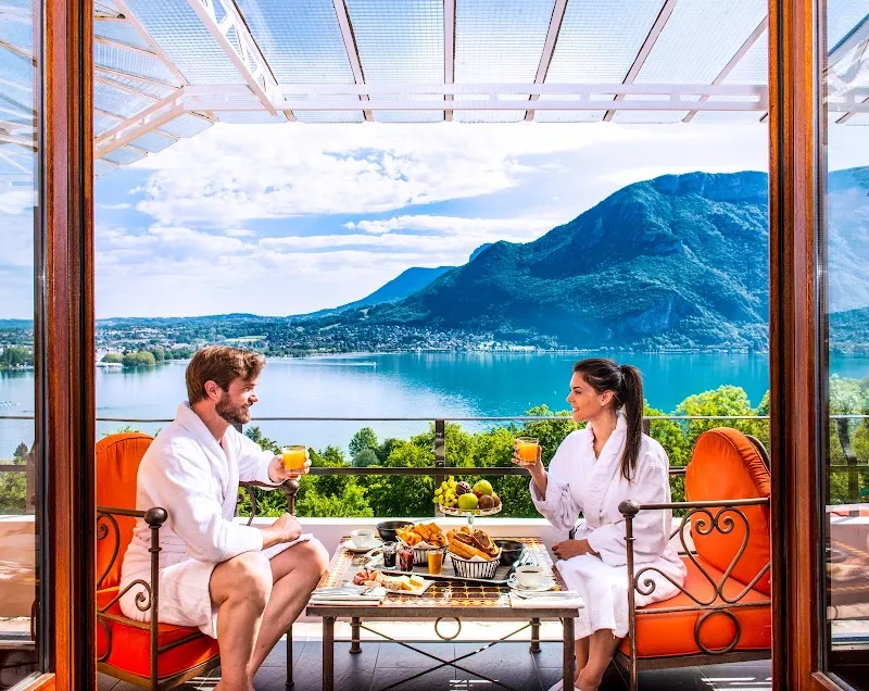 Les Trésoms Lake and Spa Resort