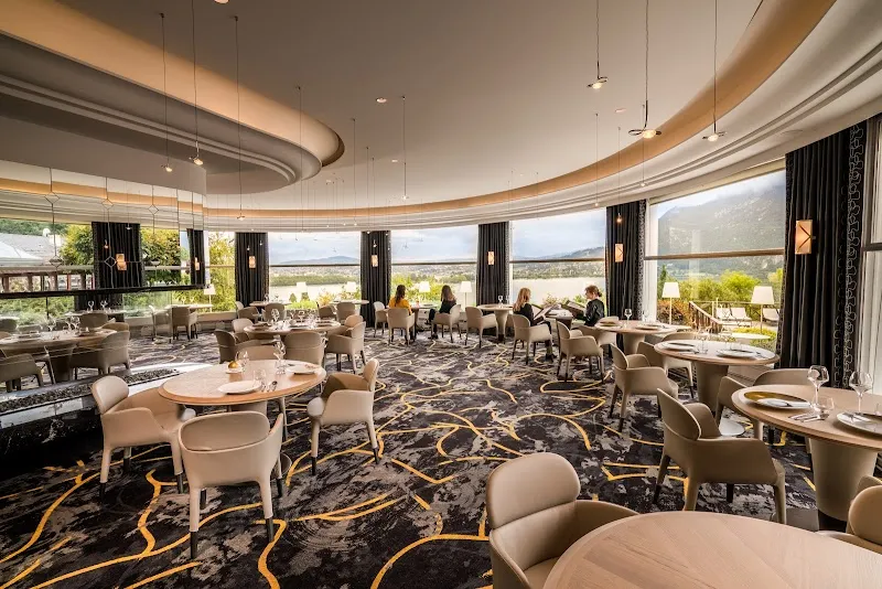 Les Trésoms Lake and Spa Resort