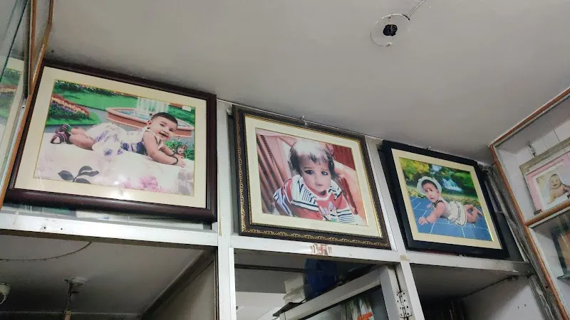 Krishna Photo Studio