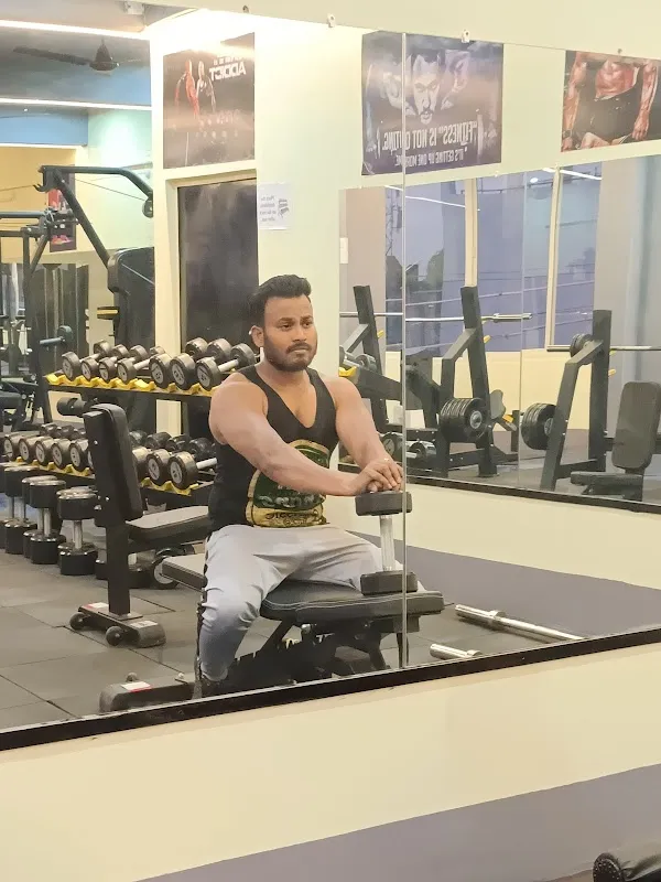 The Muscle Factory - Unisex gym