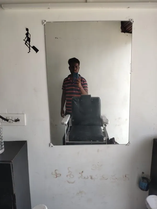 Amigo's HAIRport