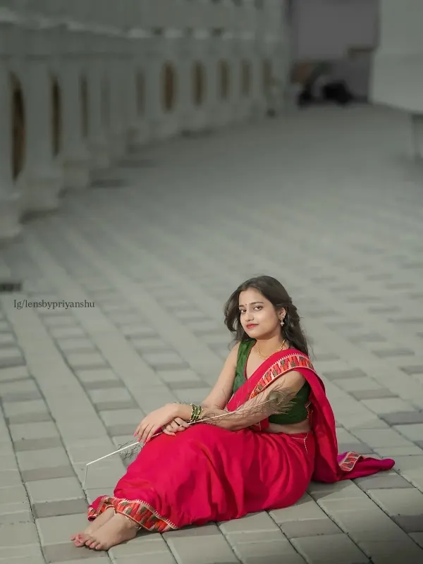 Lens by priyanshu photography