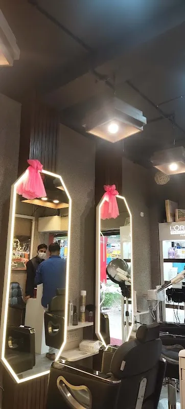 Fringe Unisex Salon