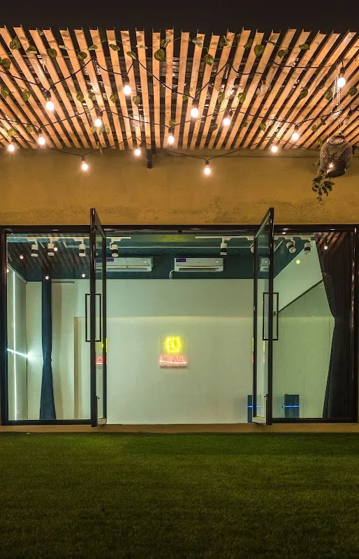 Iona multifunctional studio