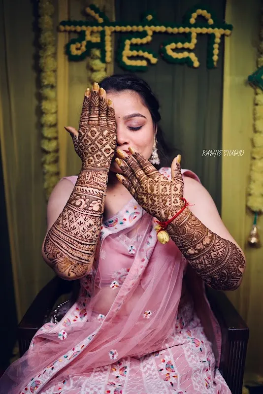 Radhe studio