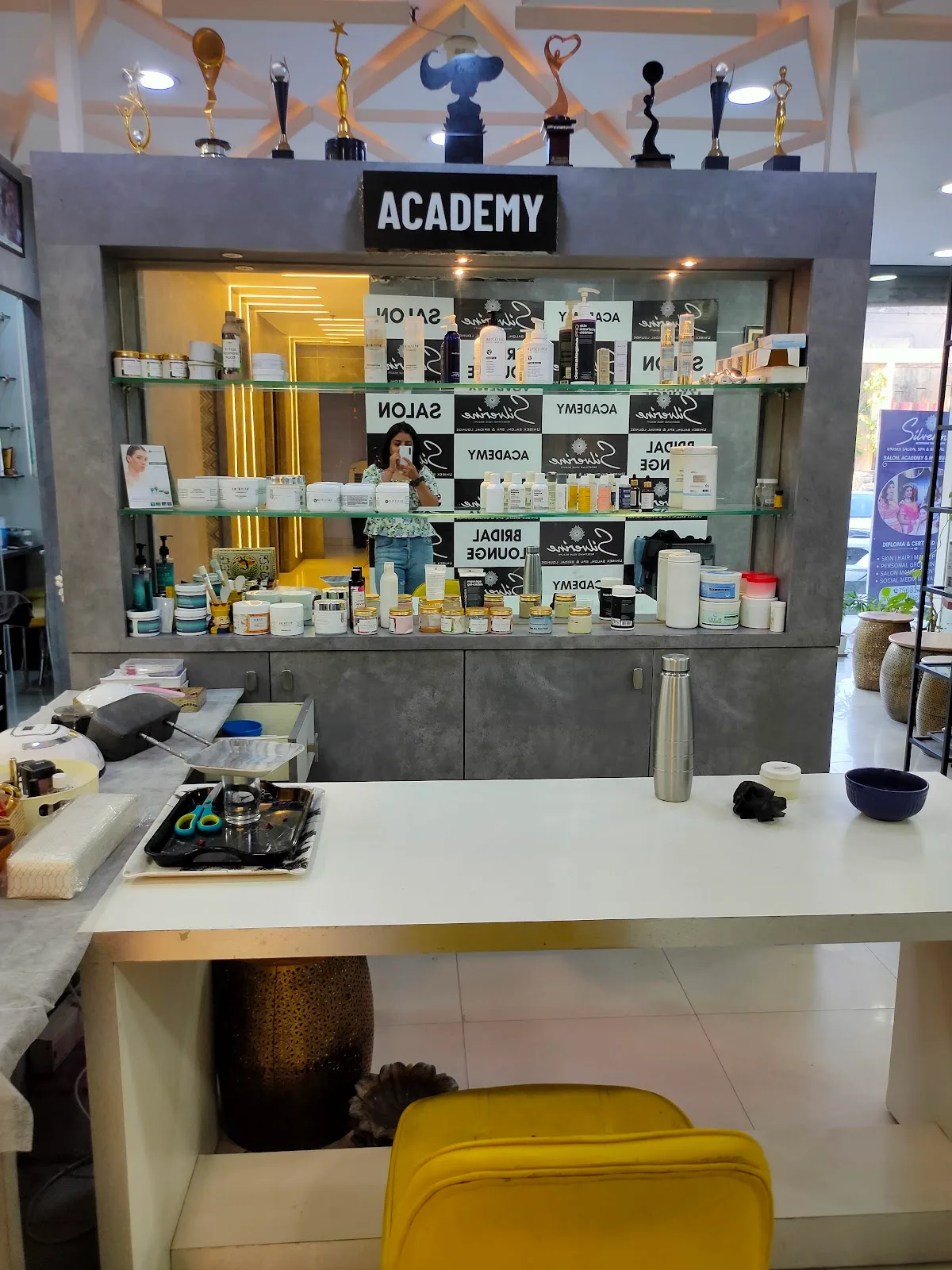 Silverine Unisex Salon | Best Salon in Vaishali Nagar | Best Makeup Artist in Jaipur