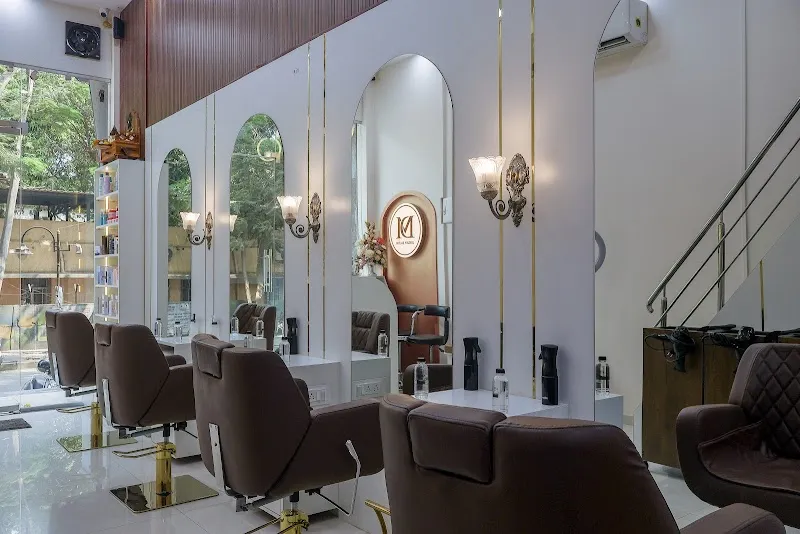 DM Luxury Salon Unisex