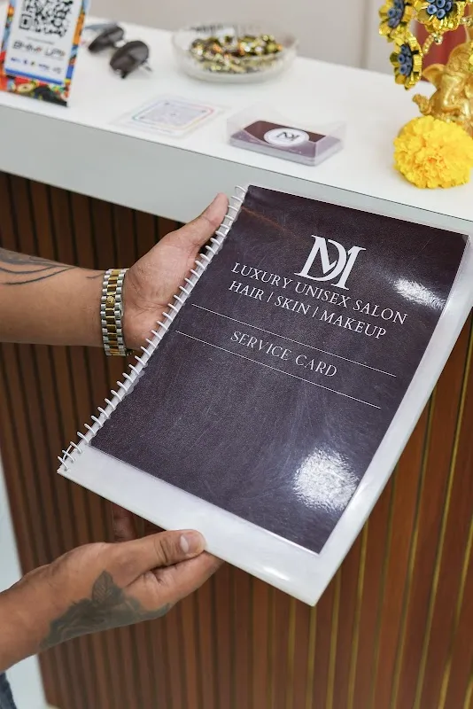 DM Luxury Salon Unisex
